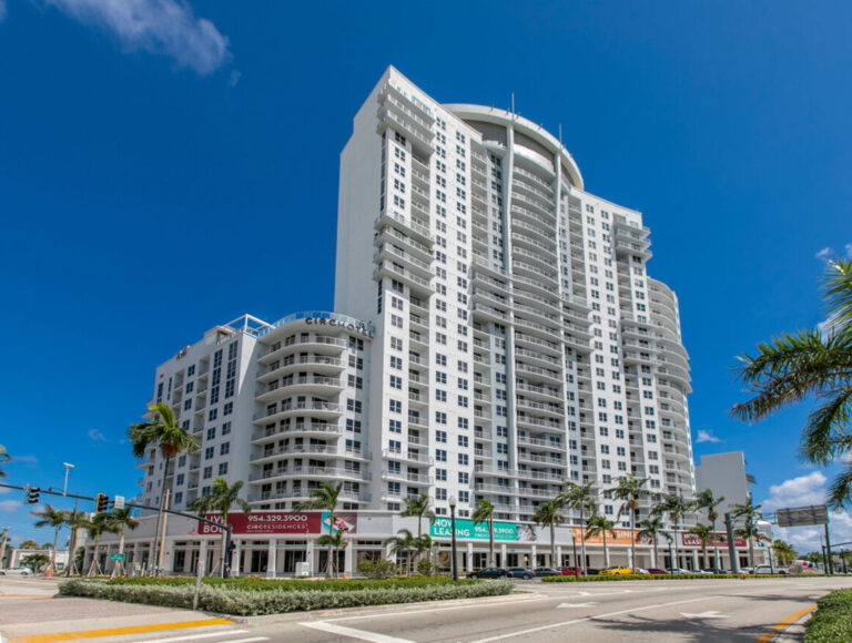 Circ Residences Hollywood